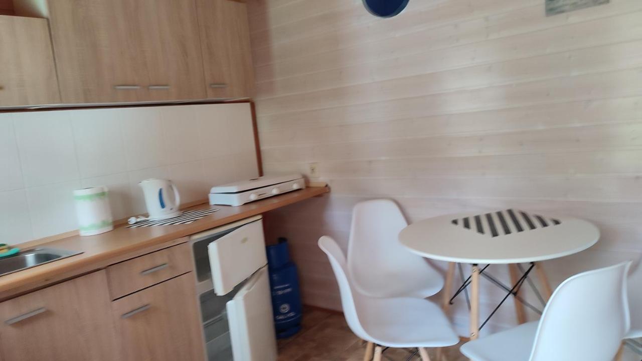 Pietrowe Domki Klif 6Os,Duze Tarasy Dzika Plaza Laka Bociek Duze Tarasy Szlaki Rowerowe Pieski 25Zldzien Debina  Exteriör bild